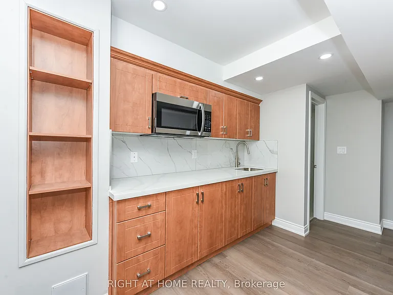 82 Elmcrest Dr — Photo 14