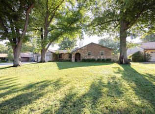 2021 El Camino St, Ponca City, OK 74604