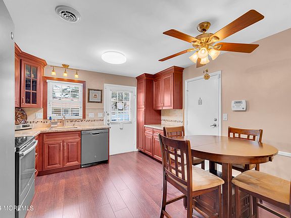 5th image of 67C Cambridge Circle