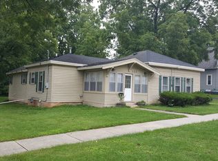 320 Jackson Ave, Omro, WI 54963