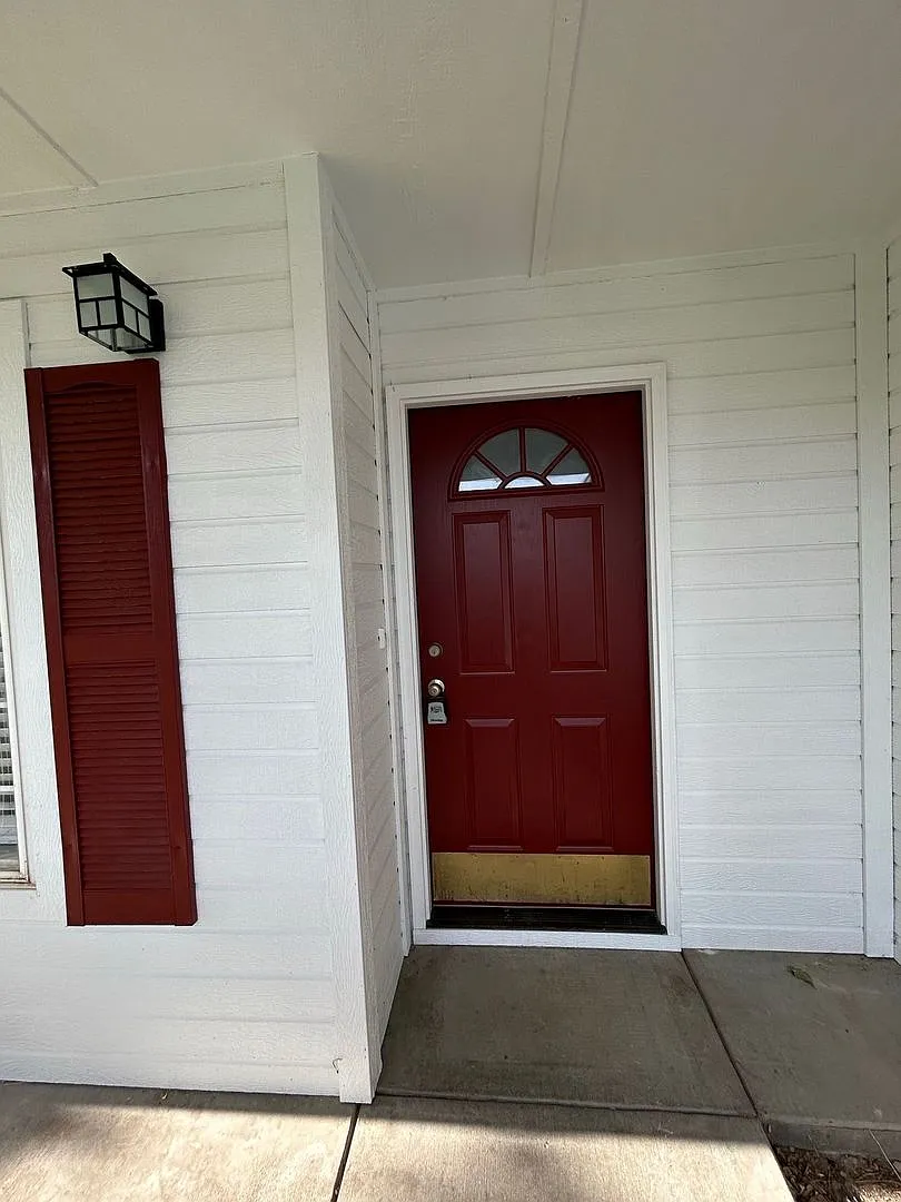 Beautiful Nampa Home Available Jan. 20th — Photo 2