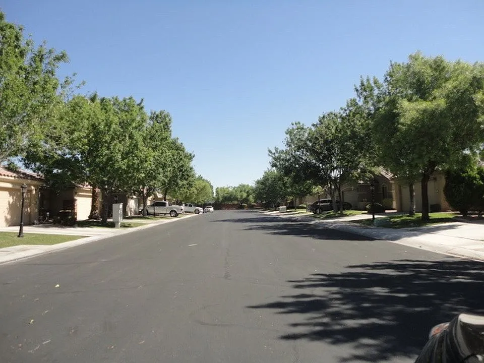3 bed, 1463 sqft, $2,050 — Photo 2