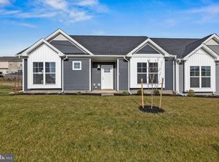 161 Coastal Dr #79, Hanover, PA 17331