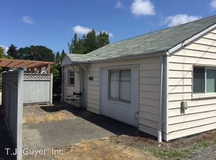 512 1/2 Yew St, Centralia, WA 98531