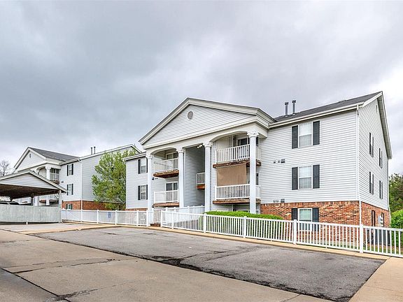 2nd image of 12401 Somerset Place Dr APT G