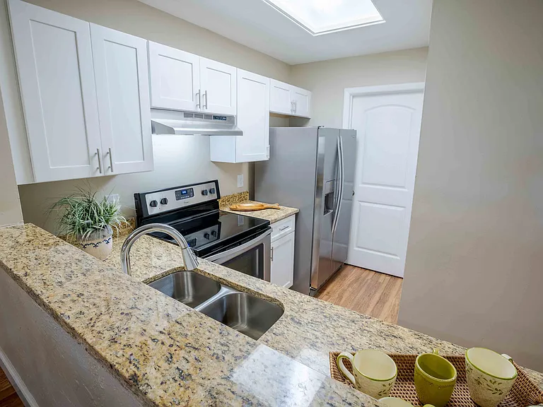 Lakewood Villas — Photo 16