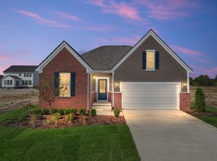 27350 Hidden Trail Ln #12, South Lyon, MI 48178