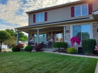 6745 Woonsocket St, Canton, MI 48187