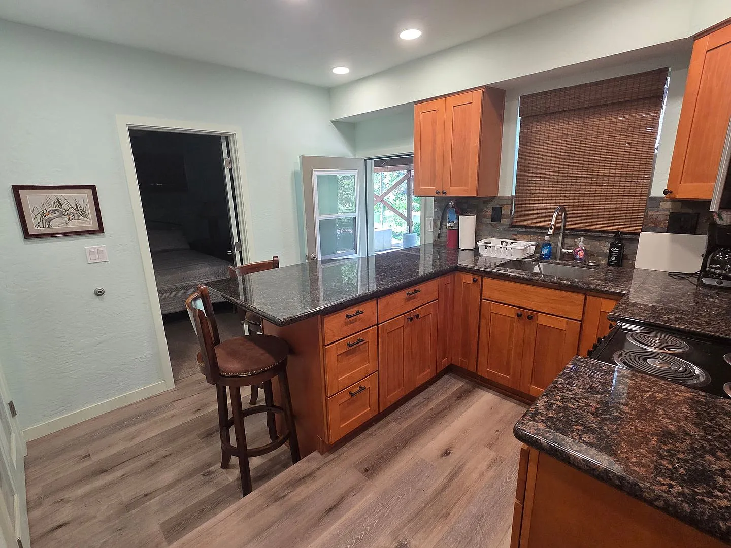 1 Bedroom, 1 Bathroom Apartment Twain Harte, CA $1,850/Month (All Utilities Included) — Photo 3