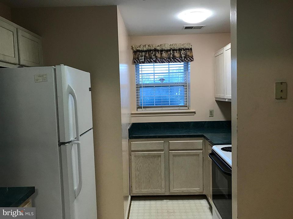 2nd image of 4209 Apple Cider Ct #5