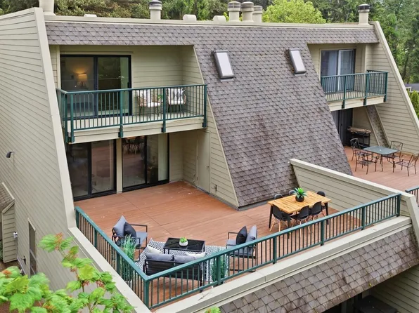 8851 166th Avenue NE #D302, Redmond, WA 98052