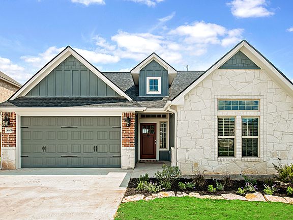 2nd image of 4003 Silver Brook Ct
