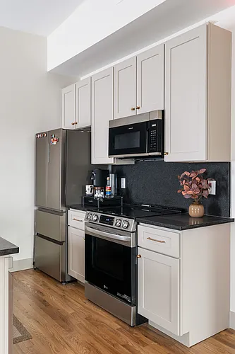 335 W Pike St #C Photo 1 335 W Pike St #C Photo 1