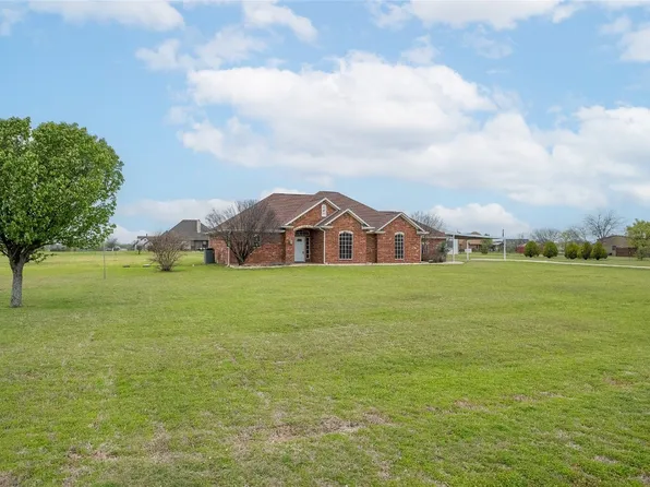 2219 Union Hill Rd, Sanger, TX 76266