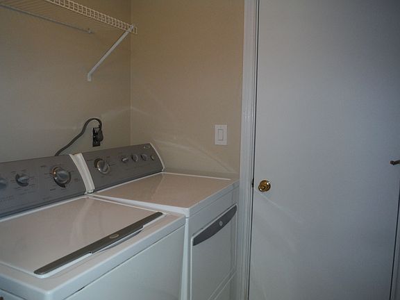 3rd image of 5800 Mount Vernon Dr