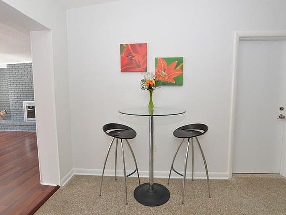 5th image of 1124 Nela Ave