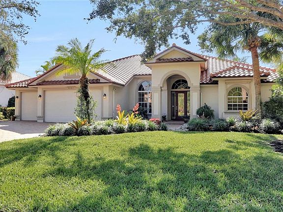 3rd image of 9881 Clear Lake Cir