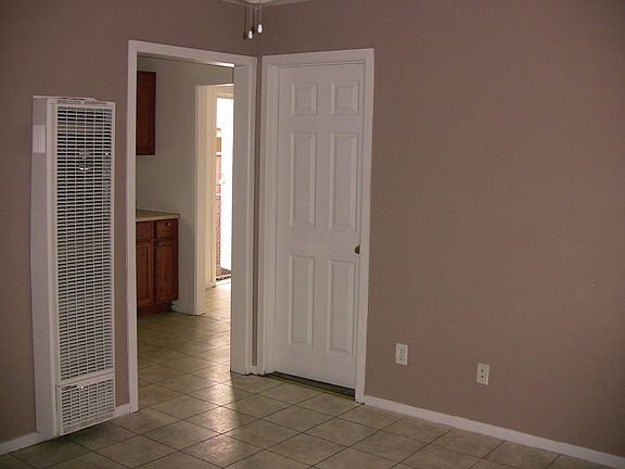 5th image of 828 N Angeleno Ave #1/2
