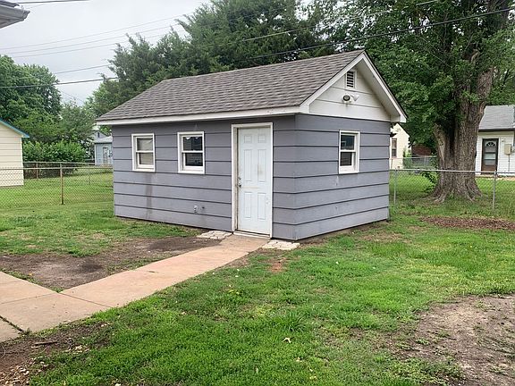3rd image of 3440 S Southwood Ct