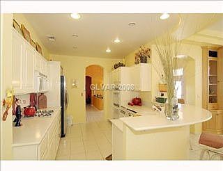 2nd image of 2808 Spalding Dr