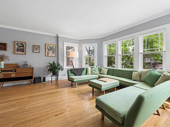 5th image of 5010 W Wolfram St