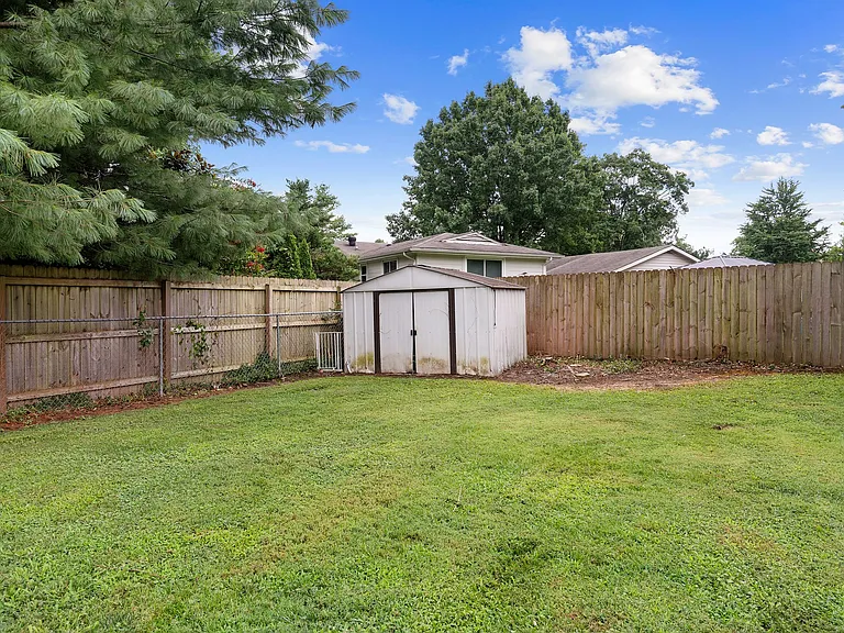 403 Alicia Dr #A — Photo 25