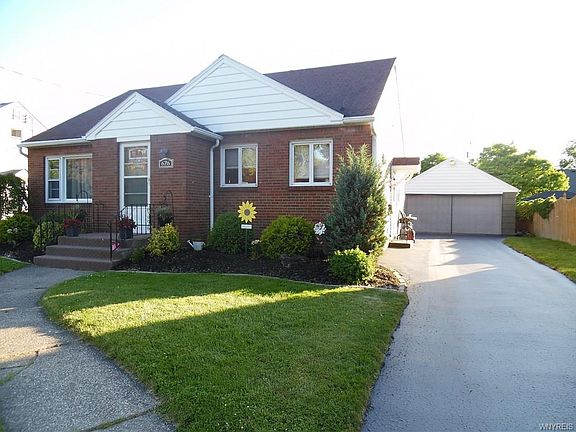 2nd image of 676 Barrally St