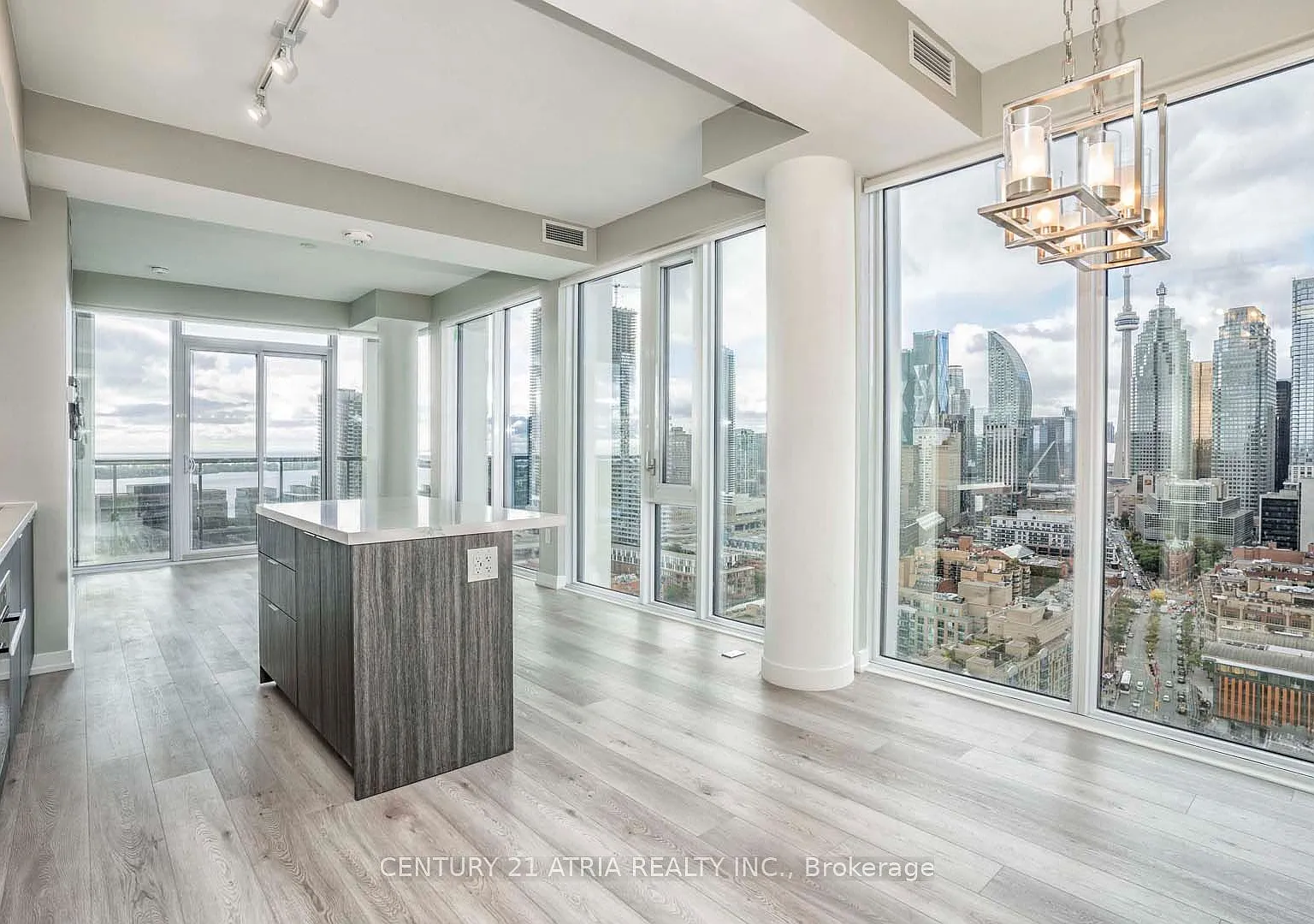 3 bed, $6,000 — Photo 1