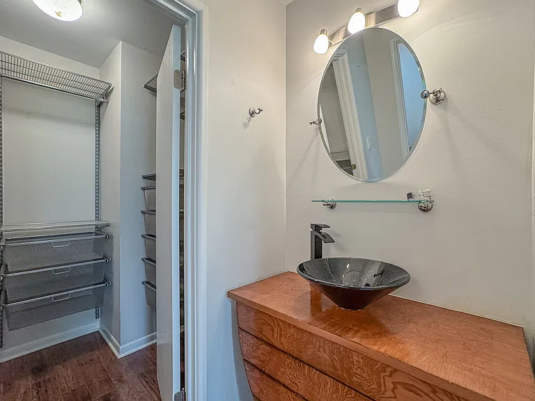 416 Swallow Ln — Photo 15
