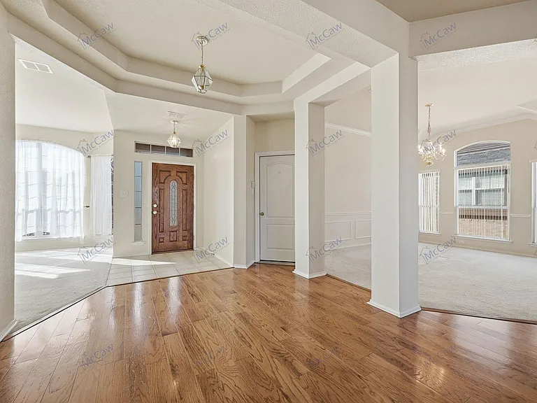 2229 White Rock Ln — Photo 3