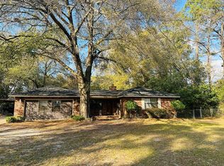 612 Kenwood Dr, Waycross, GA 31501