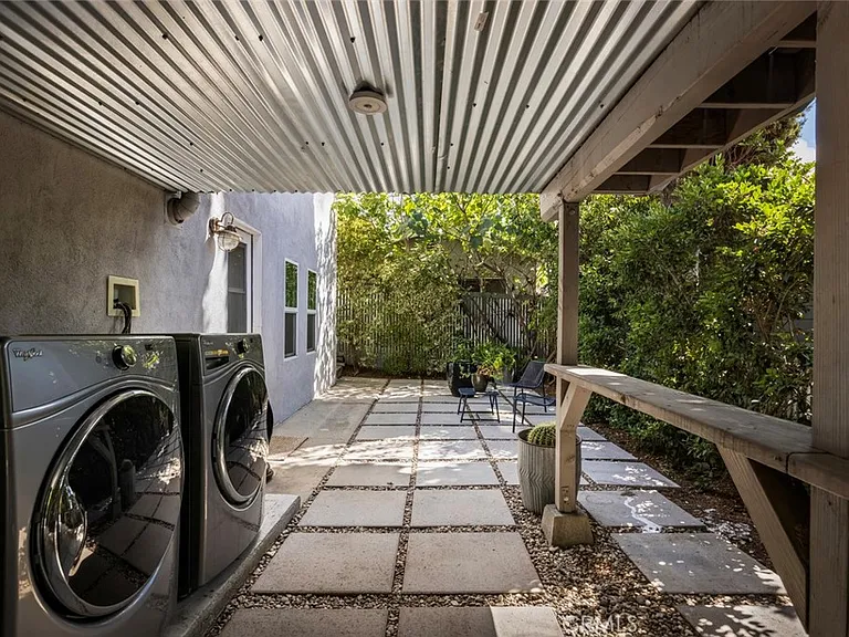 2304 W Avenue 31 — Photo 22