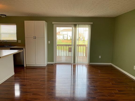 4th image of 720 Village Blvd #720