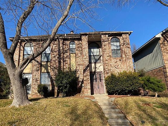 2nd image of 2237 Greenview Dr