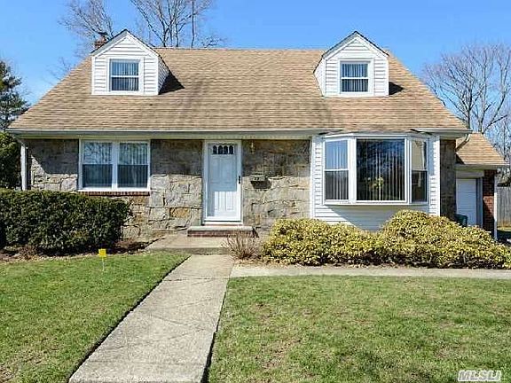 2nd image of 98 Woodoak Dr