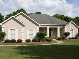 120 Stonegate Rd, Headland, AL 36345