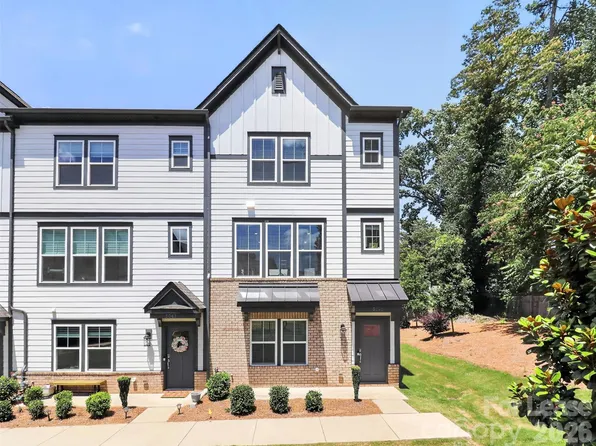 5046 Nestling Spring St, Charlotte, NC 28205