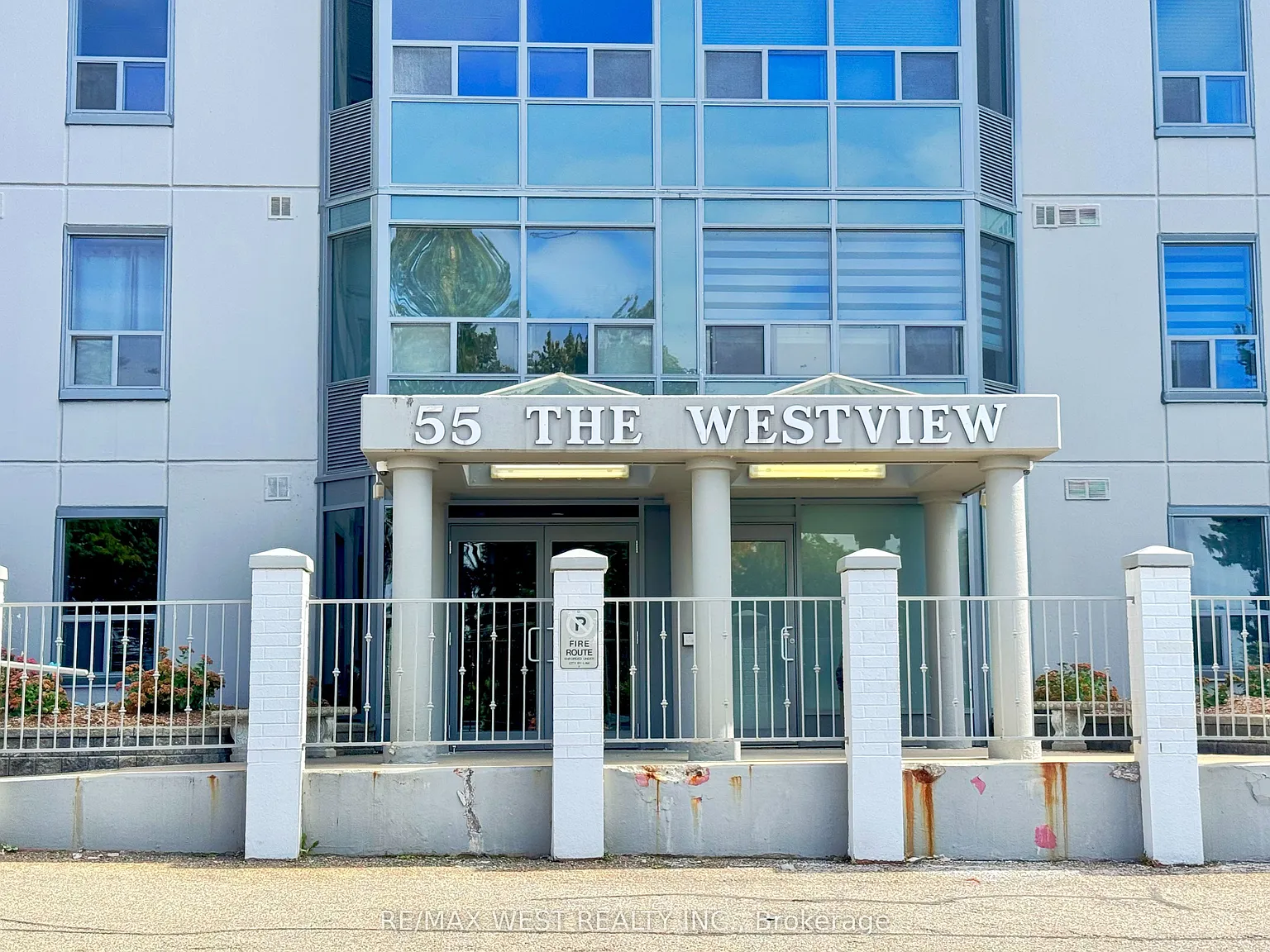 2 bed, $2,150 — Photo 2