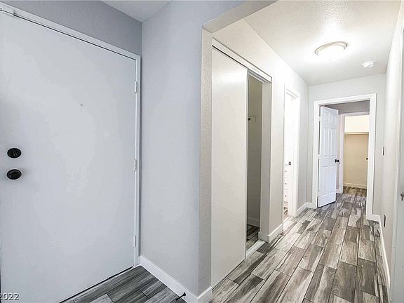 4th image of 840 King Richard Ave APT 61