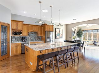 17061 Kennett Curv SW, Prior Lake, MN 55372