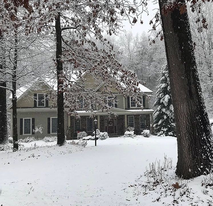 1st image of 11 Autumn Ct