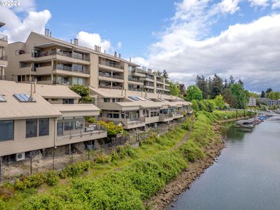 250 SE Spokane St #2, Portland, OR, 97202