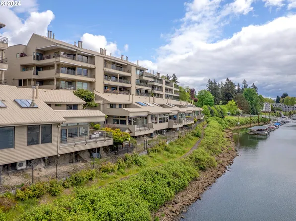 250 SE Spokane St #2, Portland, OR 97202