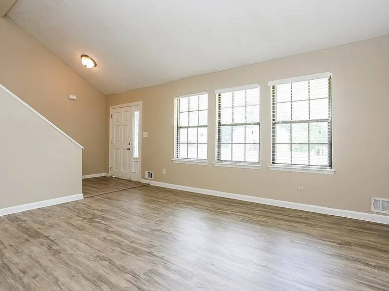 900 Turtle Bend Ln — Photo 5