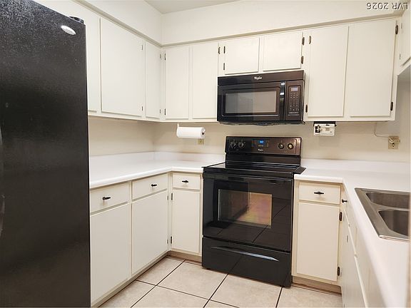 5th image of 2016 Mesquite Ln APT 104