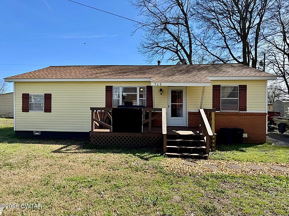 3rd image of 765 Magnolia Rd