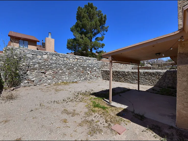 7113 Orizaba Ave — Photo 34
