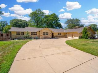 823 N Brookfield Rd, Wichita, KS 67206