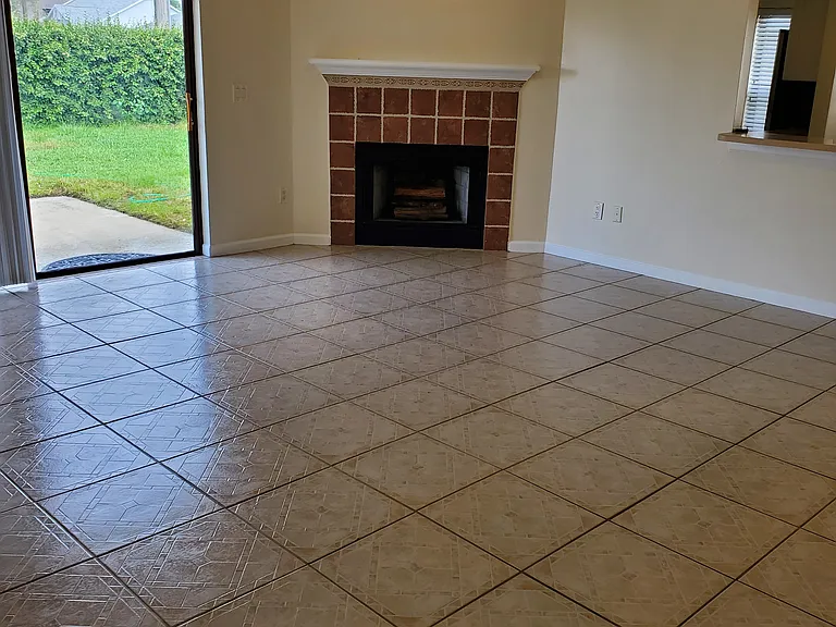 1609 Bent Pine Way — Photo 6