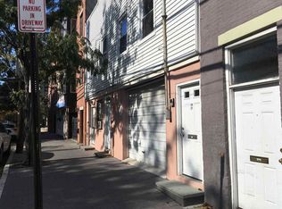 206 Newark St APT 2R, Hoboken, NJ 07030